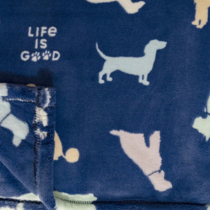 Life is Good. Dogs Plush Throw Blanket, Darkest Blue