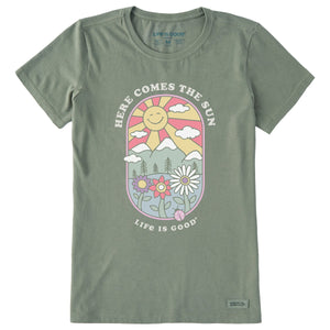 Life is Good. Women's Here Comes The Sun Short Sleeve Crusher Tee, Moss Green