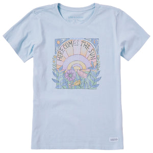 Life is Good. Women's Here Comes The Sun Hippie Short Sleeve Crusher Tee, Glacier Blue