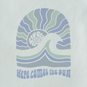 Life is Good. Men's Here Comes The Sun SS Crusher-LITE Tee, Fog Gray