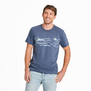 Life Is Good. Men's Woodcut Boat Ride Textured Slub Tee, Darkest Blue