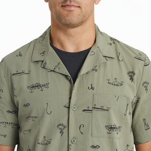Life is Good. Men's Fish Tackle Box SS Woven Camp Shirt, Moss Green