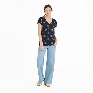 Life is Good. Women's Celestial Zodiac Short Sleeve Crusher-LITE Vee, True Black