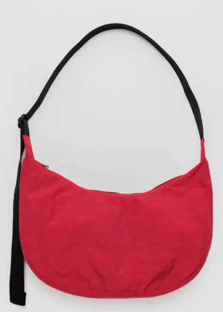 BAGGU. Medium Nylon Crescent Bag in Candy Apple