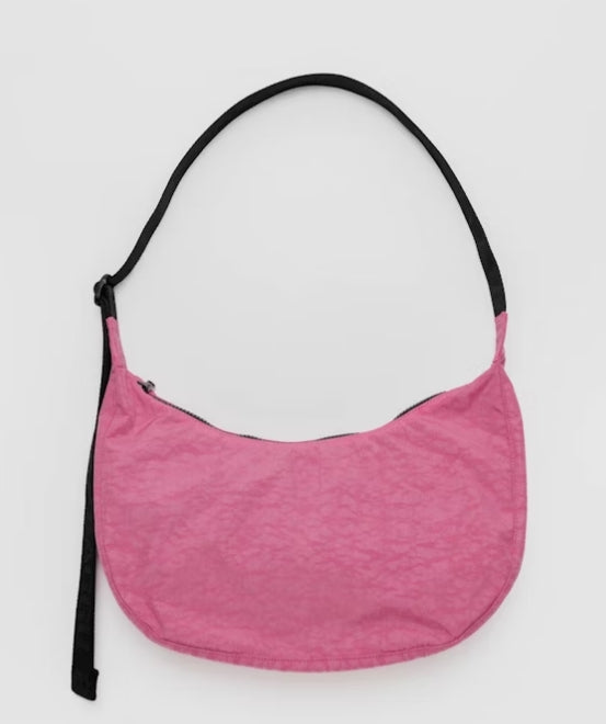 Baggu. Medium Nylon Crescent Bag, Azalea Pink