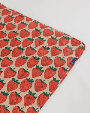 Baggu. Puffy Picnic Blanket in Strawberry