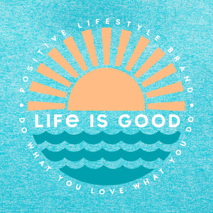 Life Is Good. Men's Sunset On The Water LS Hoodie Active Tee, Island Blue